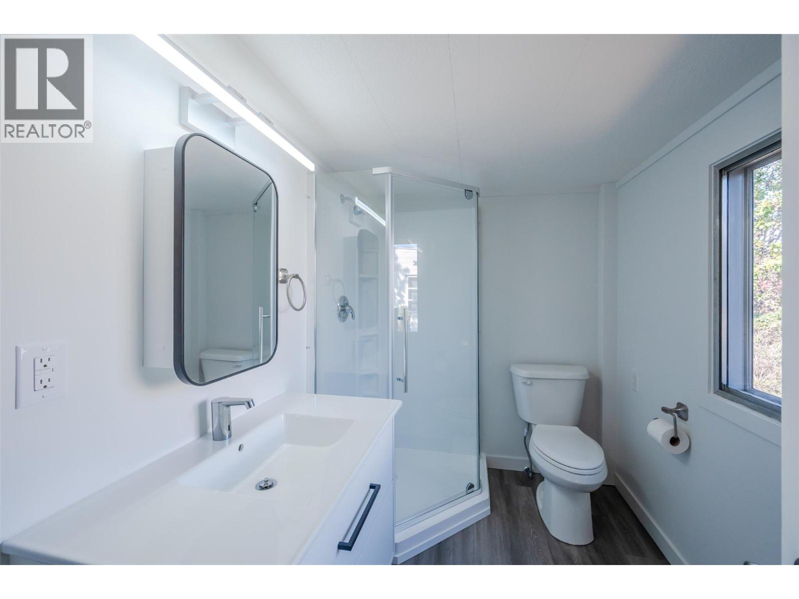 #14 197 Dauphin Avenue - 6