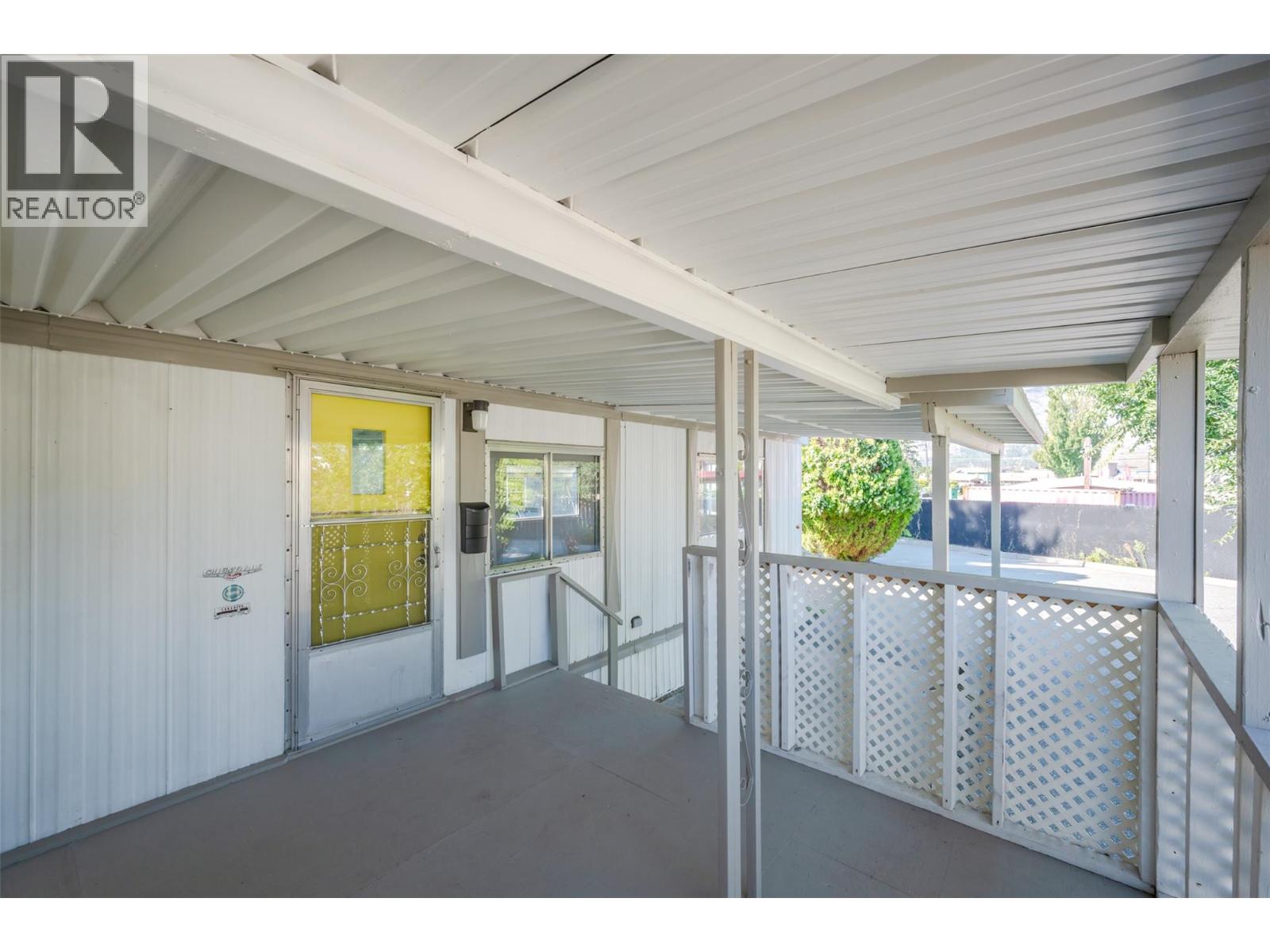 #14 197 Dauphin Avenue - 12