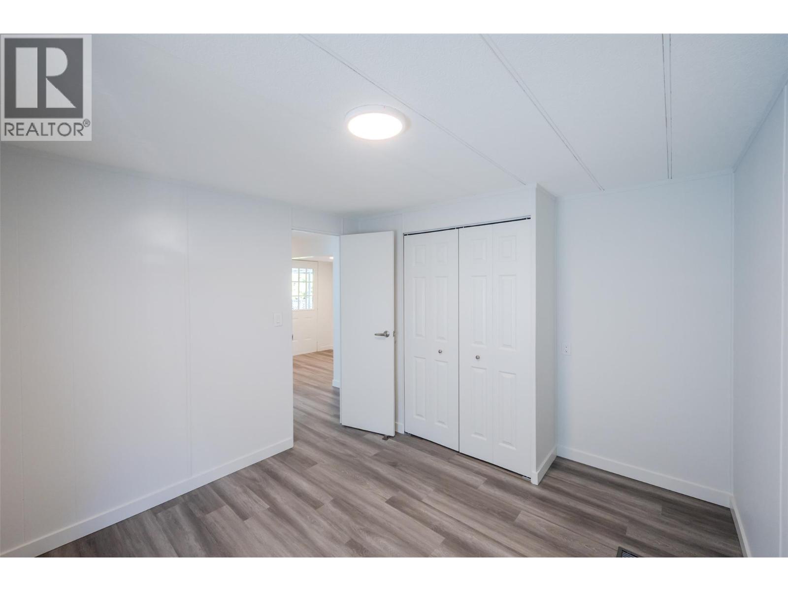 #14 197 Dauphin Avenue - 24