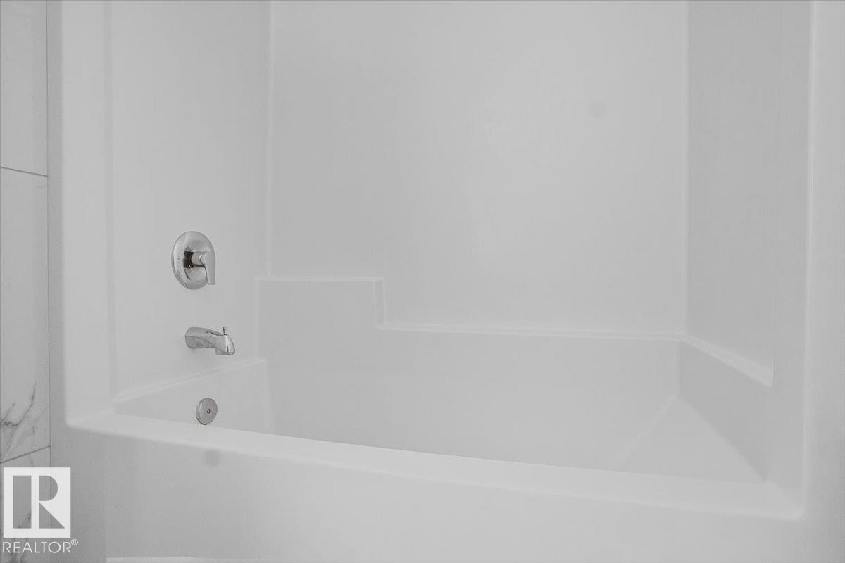 2852 DUKE CR SW - 34