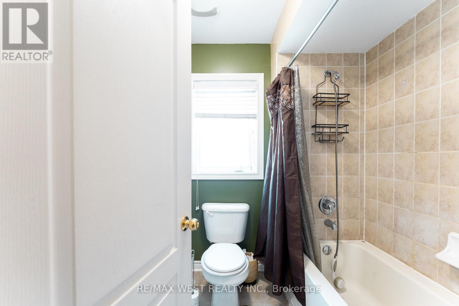 160 MILLBURN DRIVE - 26