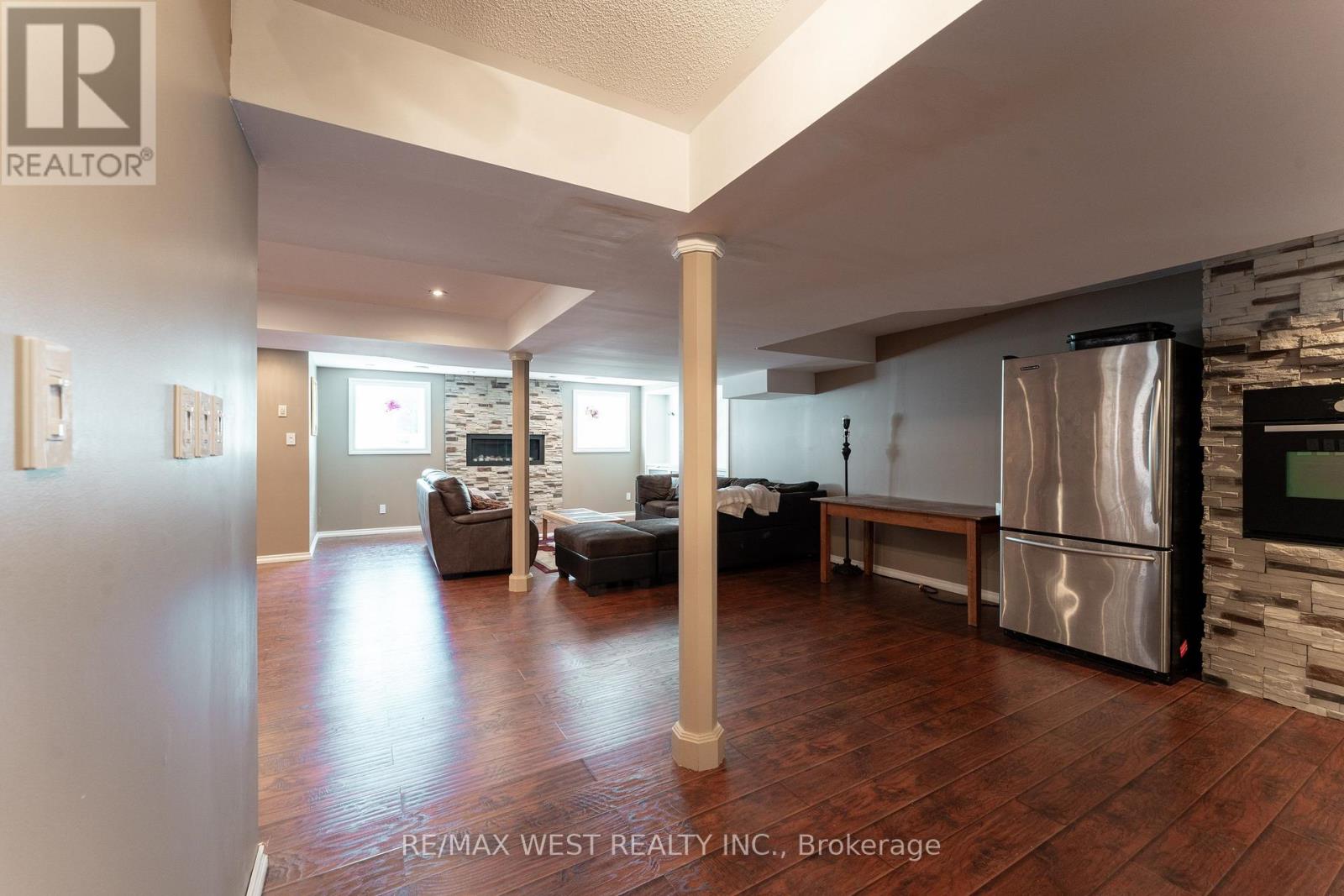 160 MILLBURN DRIVE - 34