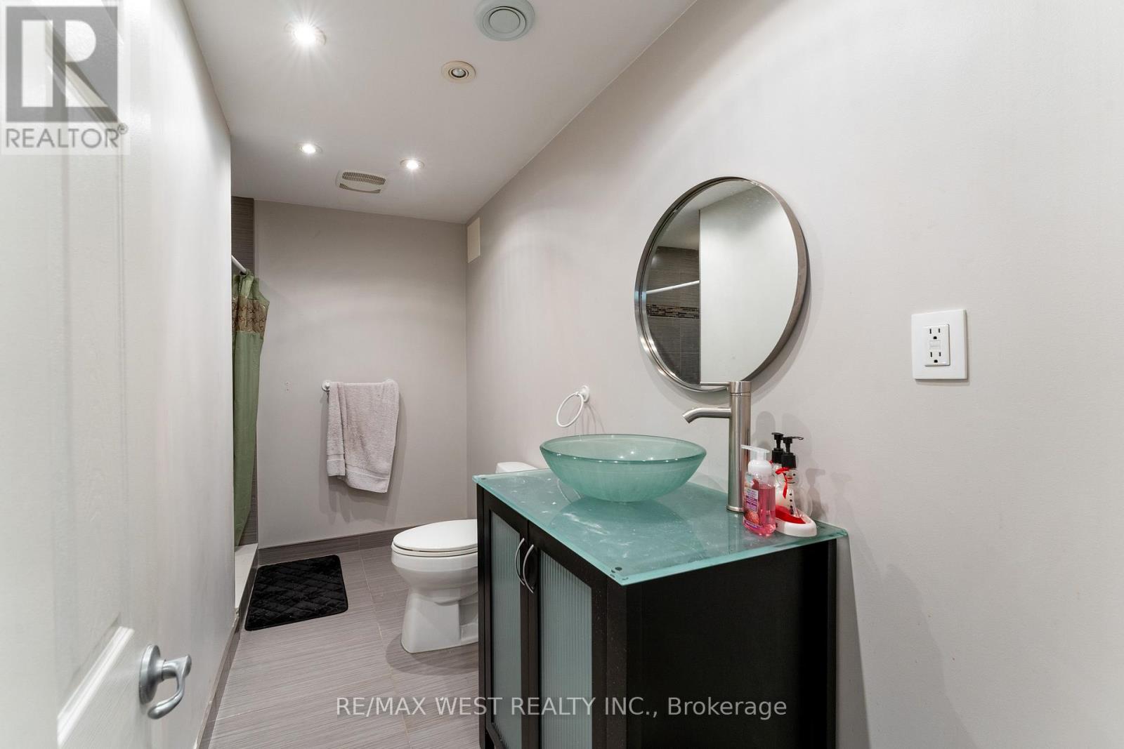 160 MILLBURN DRIVE - 37