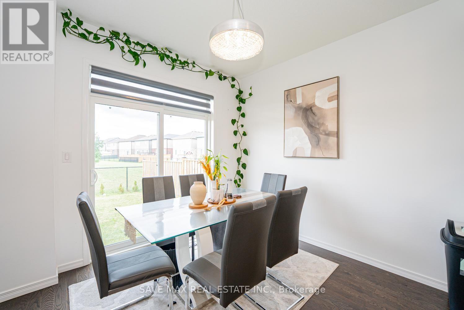 171 FREURE DRIVE - 20