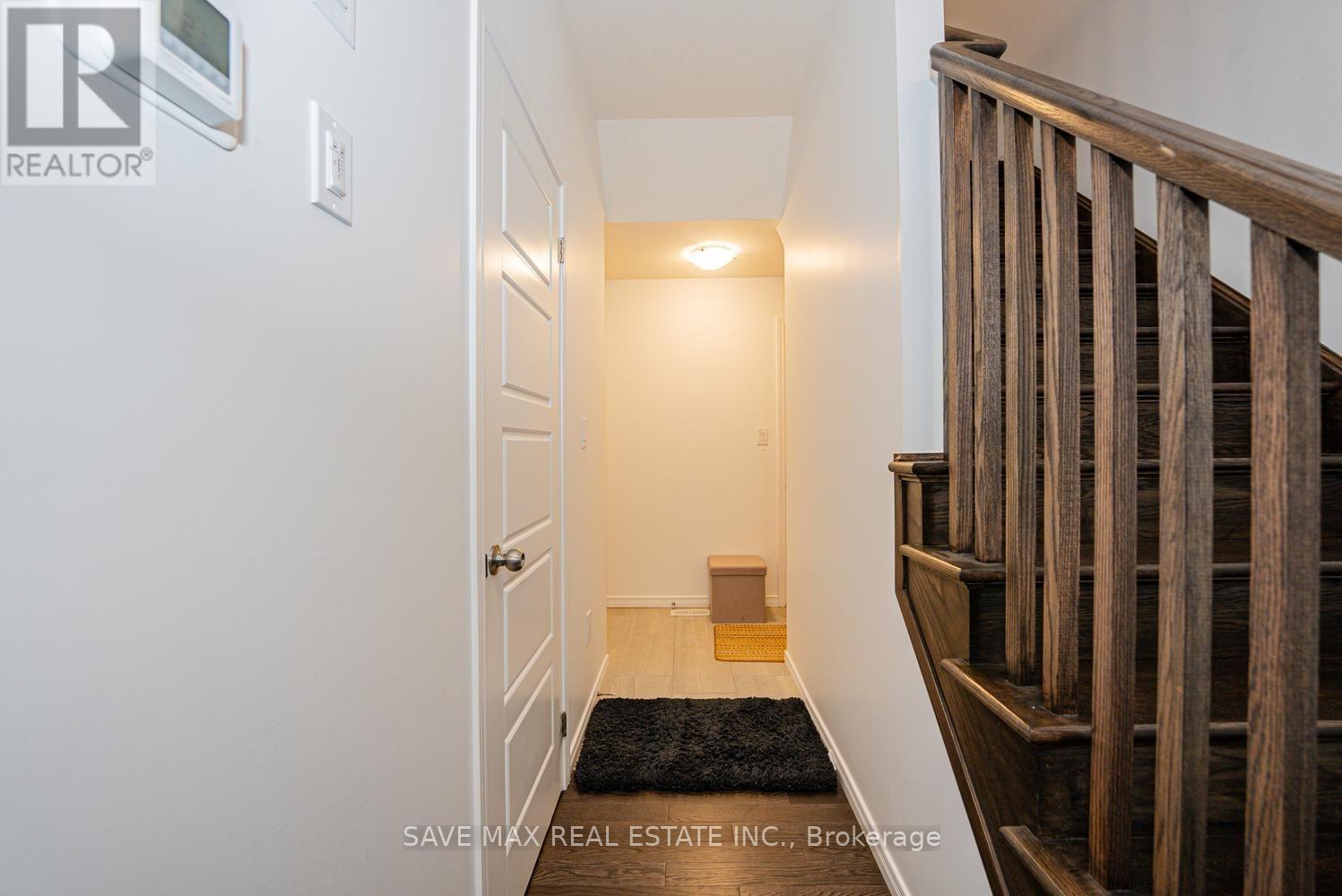 171 FREURE DRIVE - 21