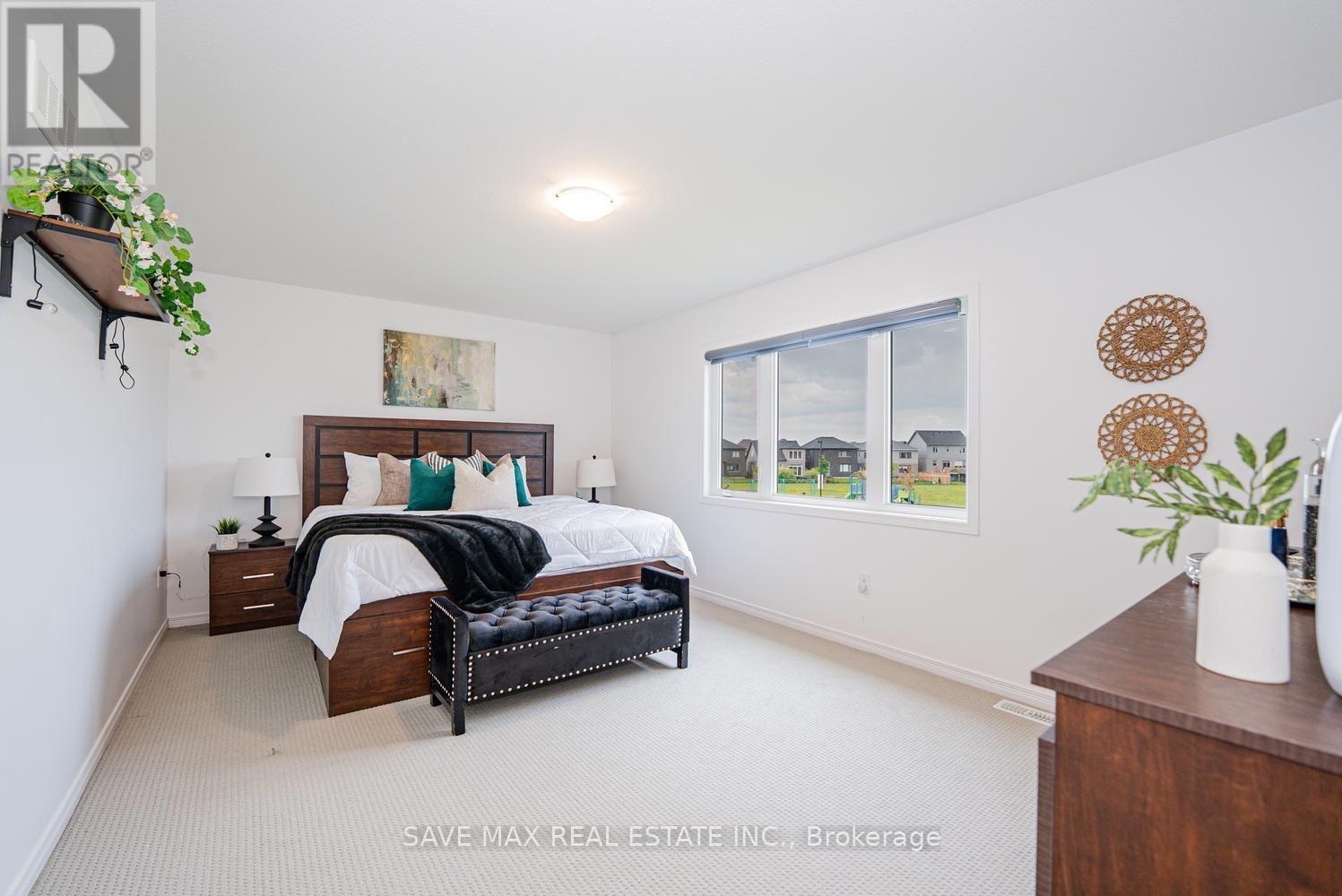171 FREURE DRIVE - 26