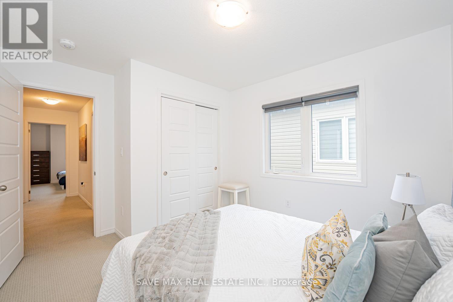 171 FREURE DRIVE - 32