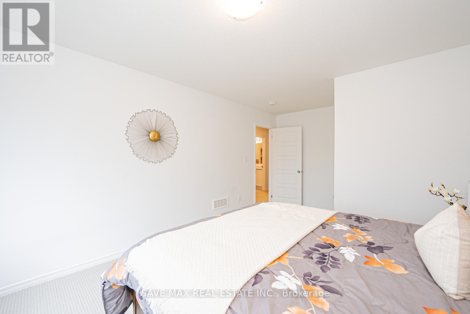 171 FREURE DRIVE - 36