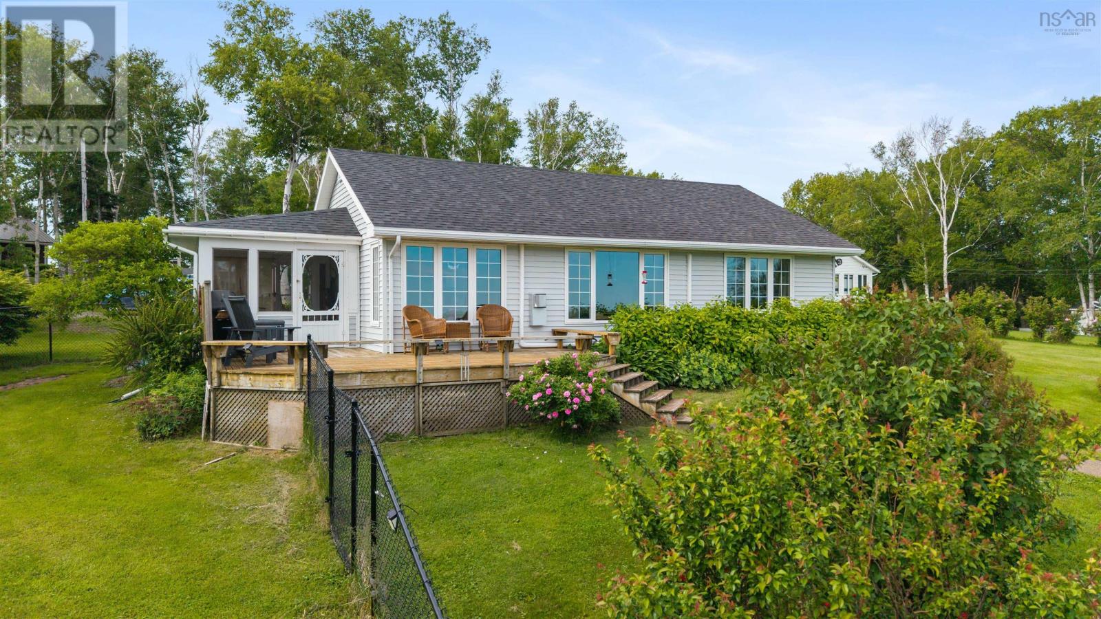 39 Arrow Head Crescent - 2