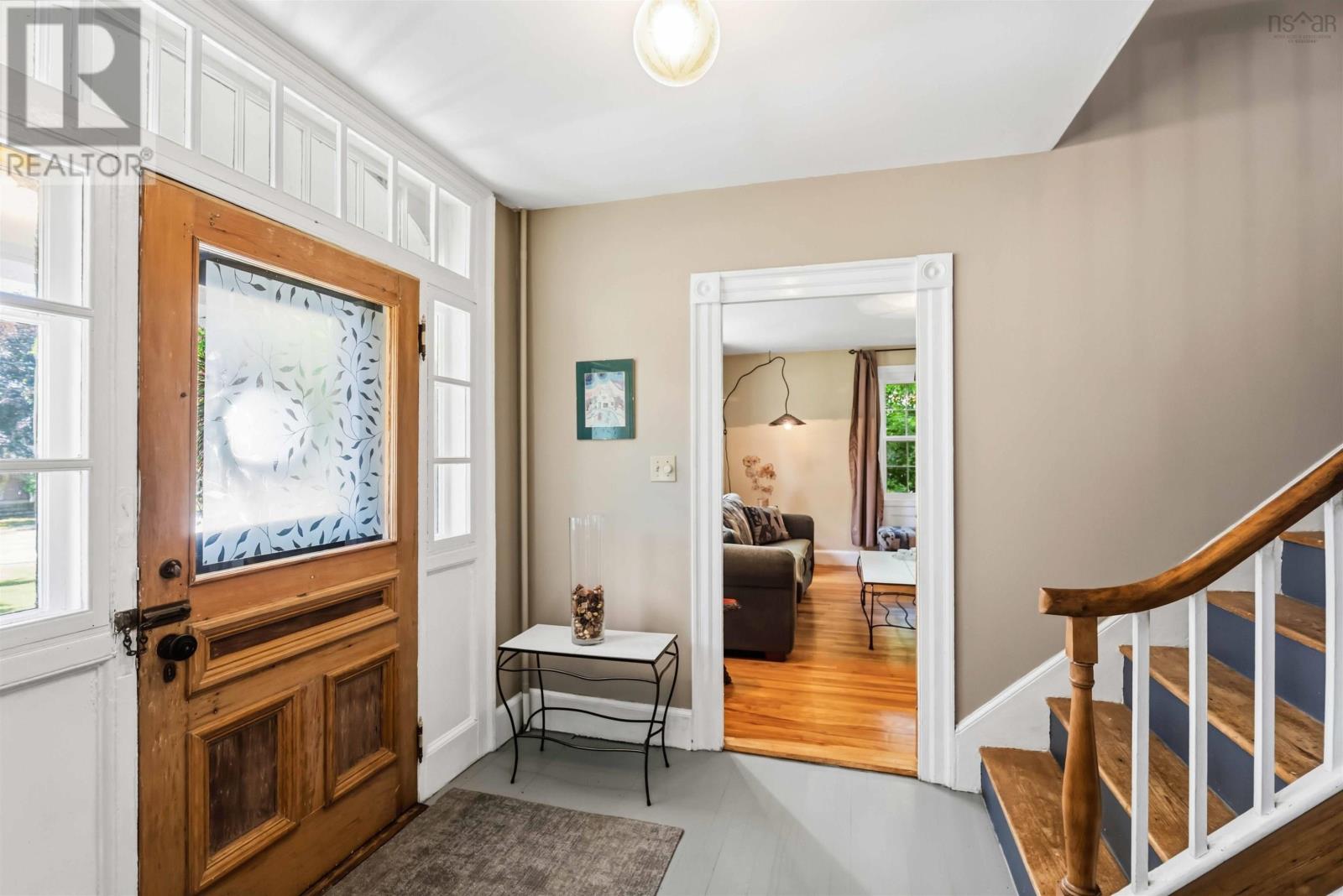 371 Granville Street E - 28