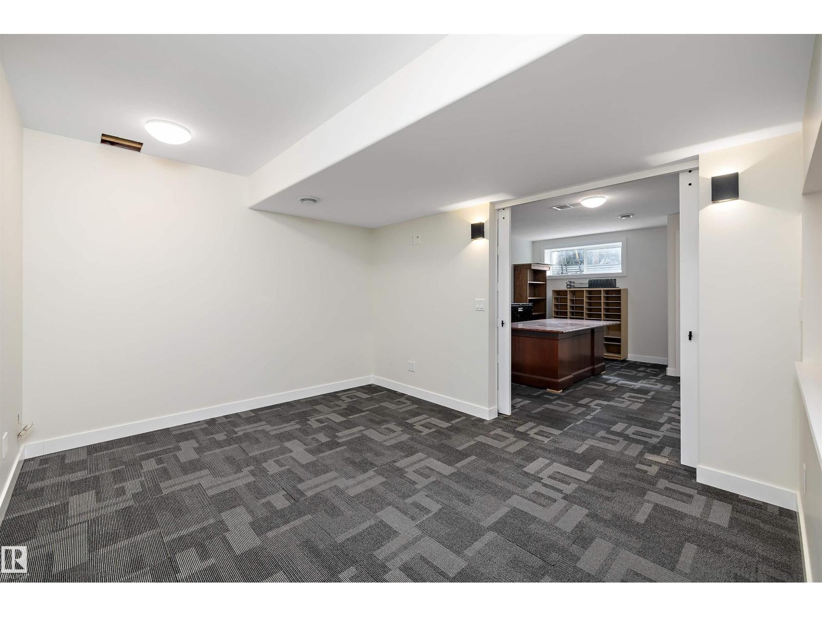 178 WOODBEND WY - 37