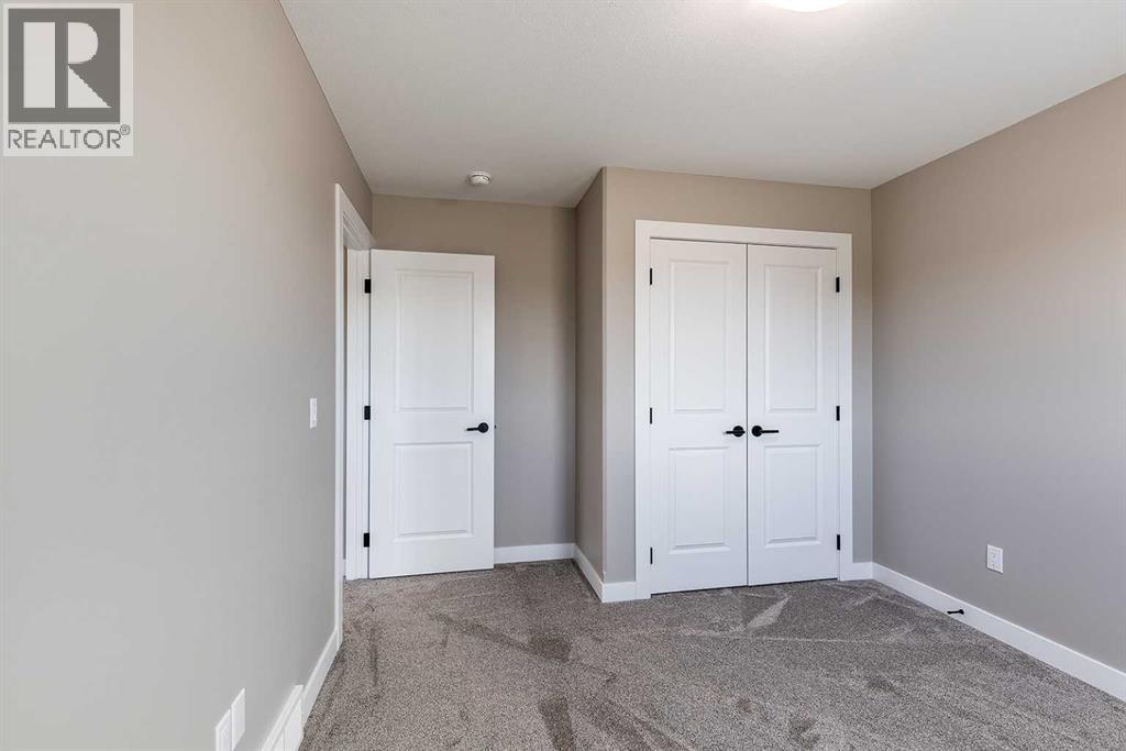 156 Somerset Way SE - 24