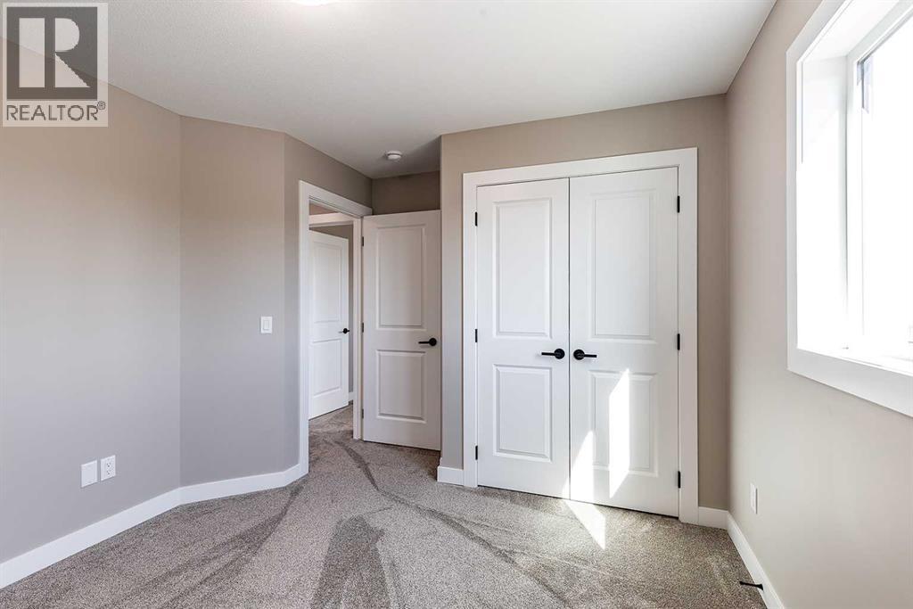 156 Somerset Way SE - 22