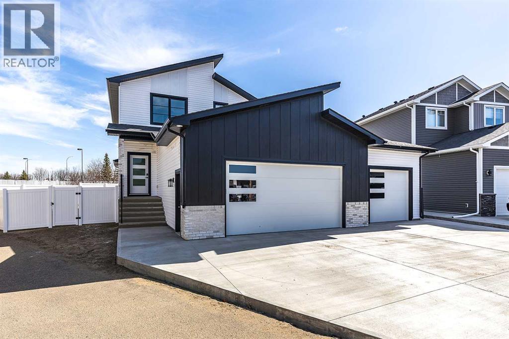 156 Somerset Way SE - 1