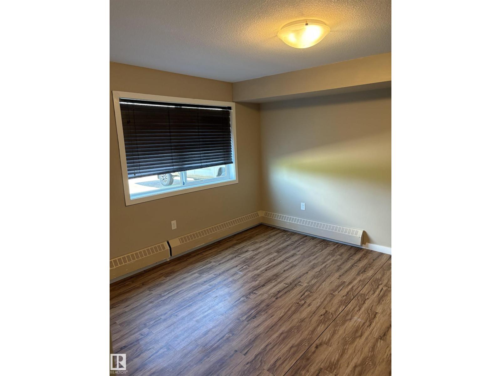 #2103 1601 8 AV - 19