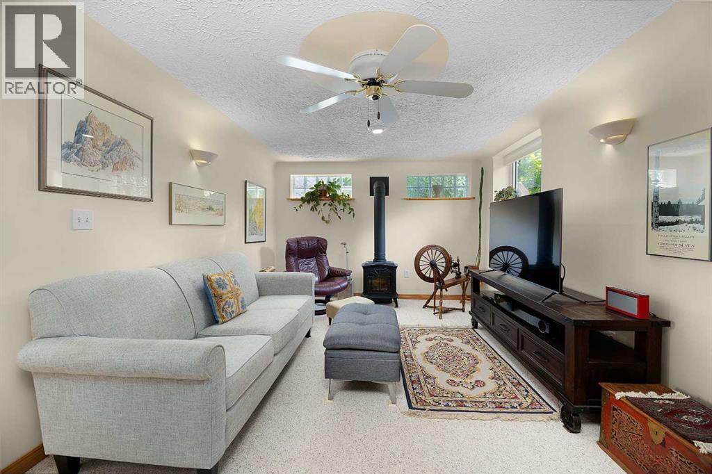 5305 44 Avenue - 31