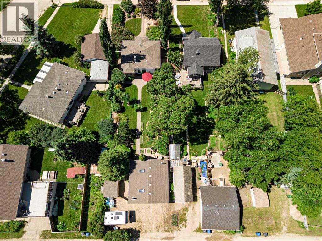5305 44 Avenue - 38