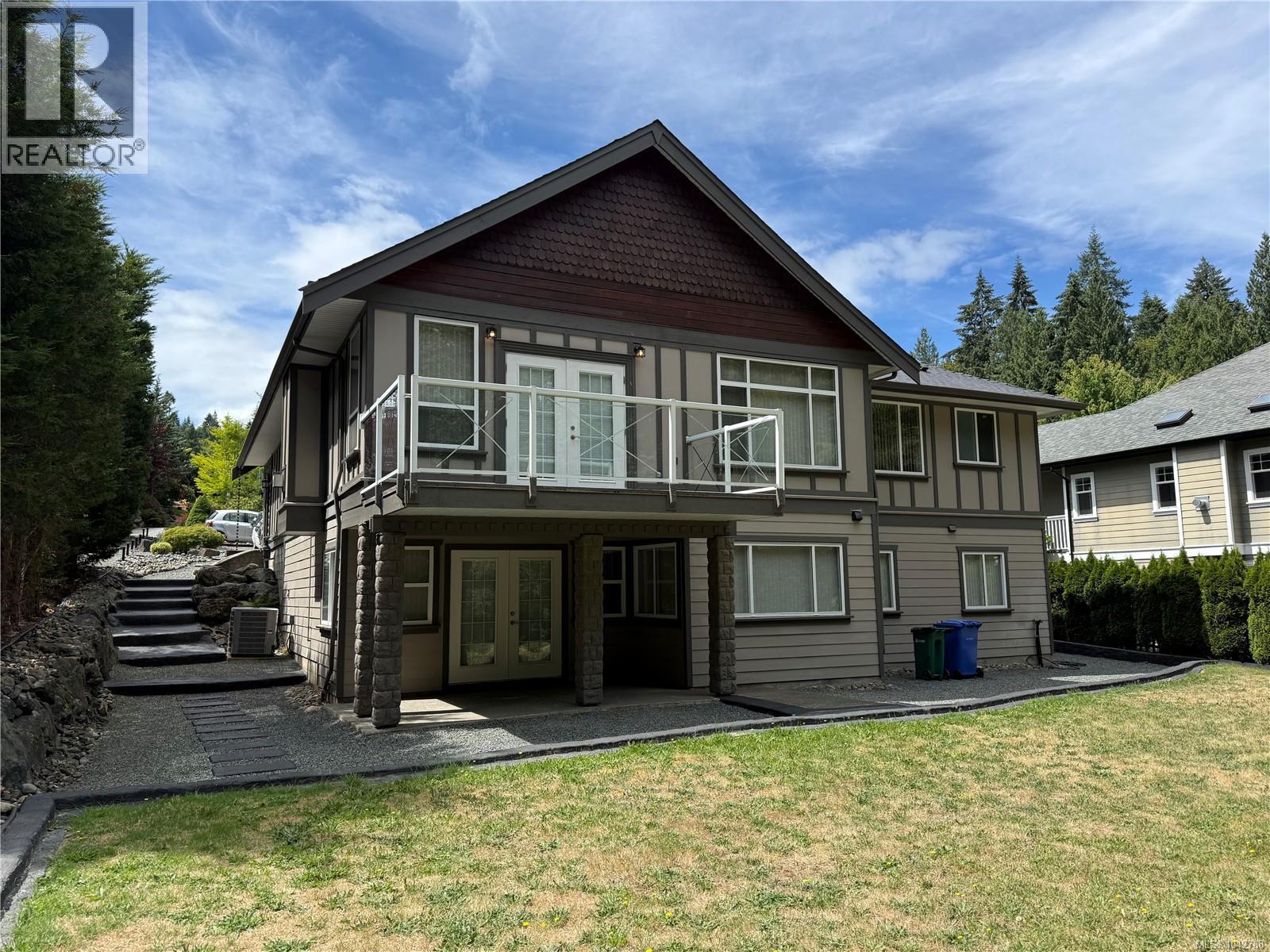2544 Kinnoull Cres - 10