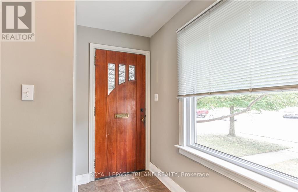 28 BEATTIE AVENUE - 3