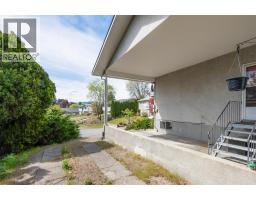 1360 Elm Street, Kelowna, BC V1Y3W6 Photo 32