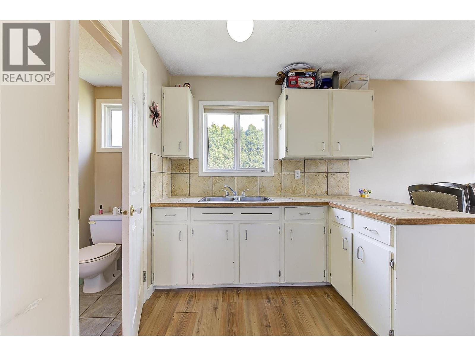 1360 Elm Street - 13