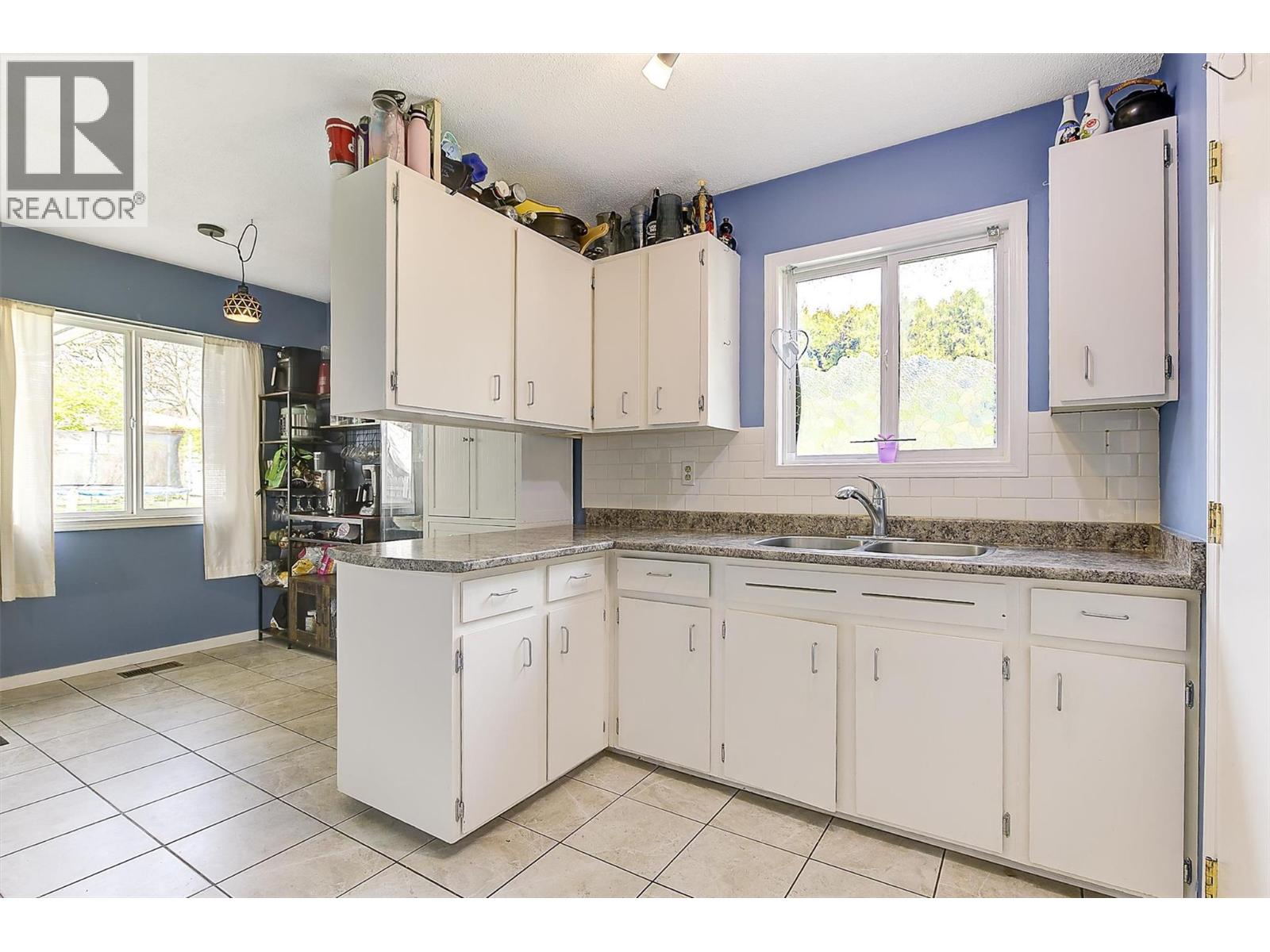 1360 Elm Street - 47