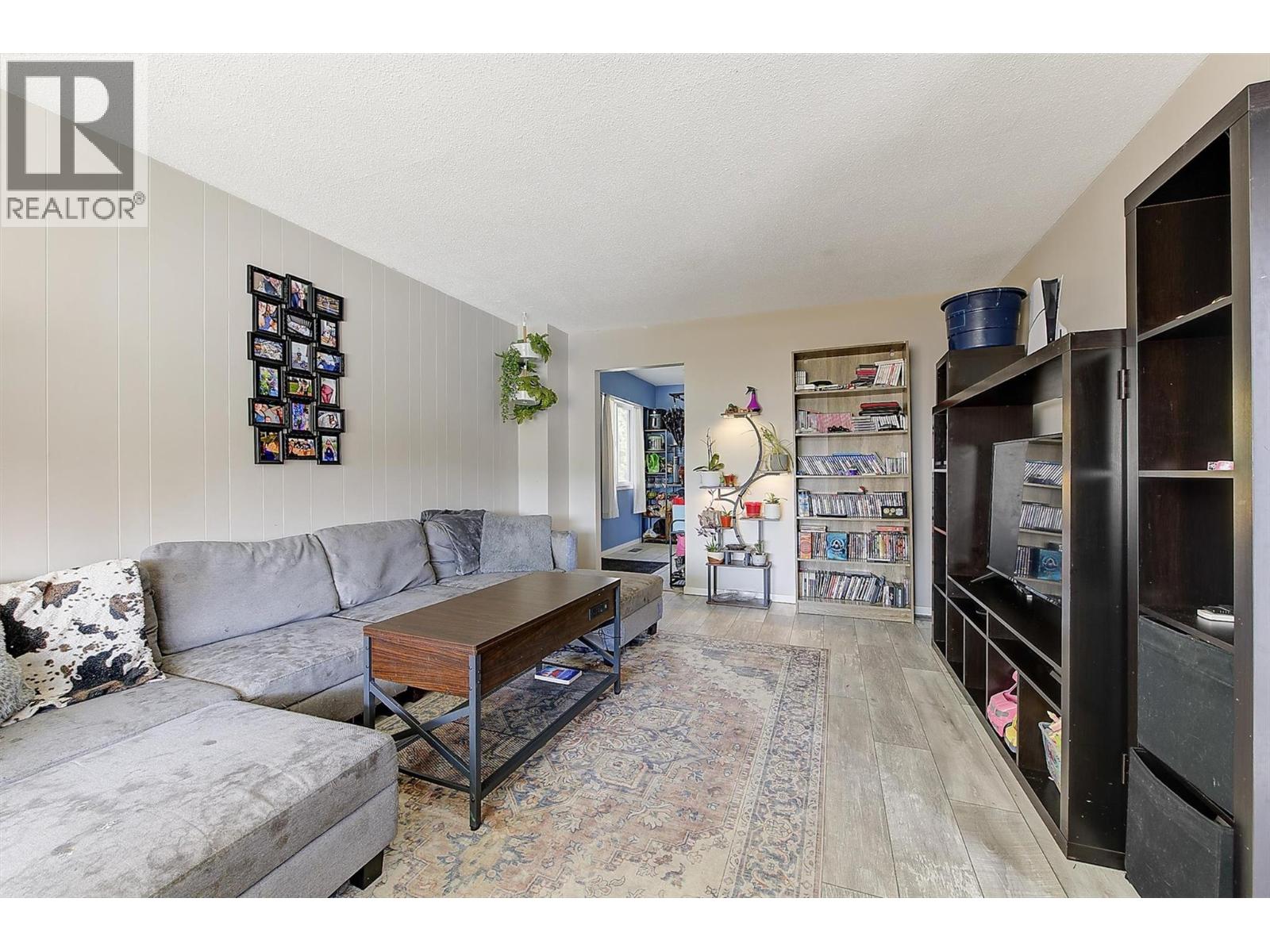 1360 Elm Street - 44