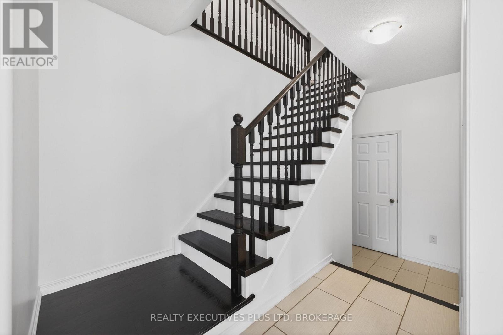 7829 BUCKEYE CRESCENT - 20