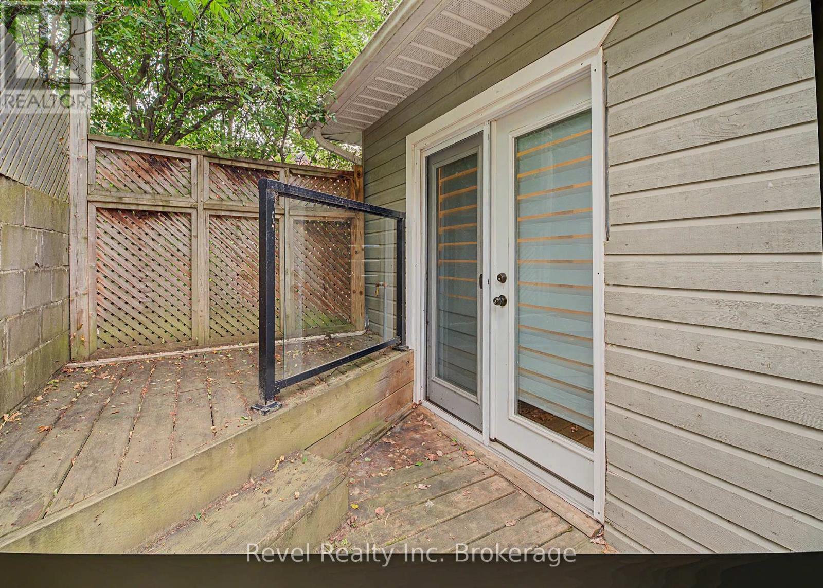 148 MAIN STREET S - 24