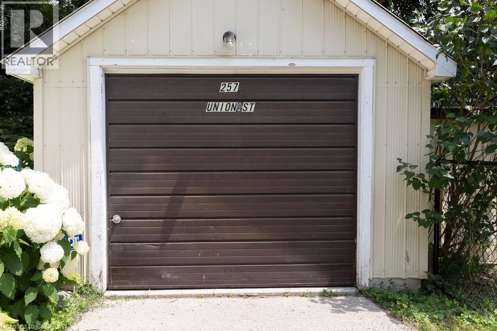 257 UNION Street - 21