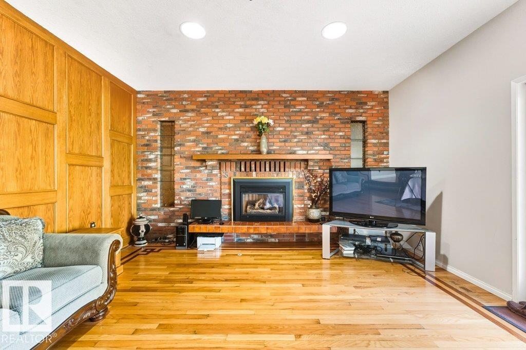 7550 ELLERSLIE RD SW - 27