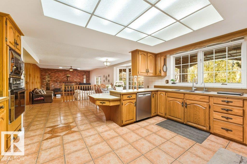 7550 ELLERSLIE RD SW - 21