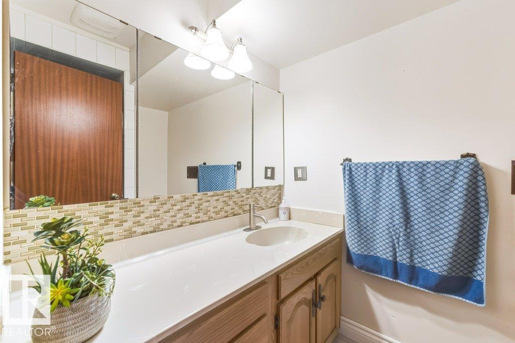 7550 ELLERSLIE RD SW - 30
