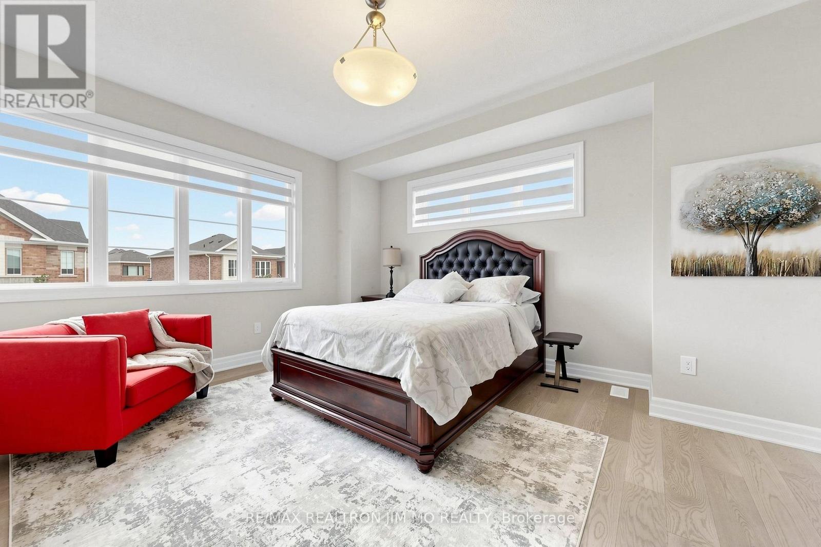 476 KENNEDY CIRCLE W - Image 32