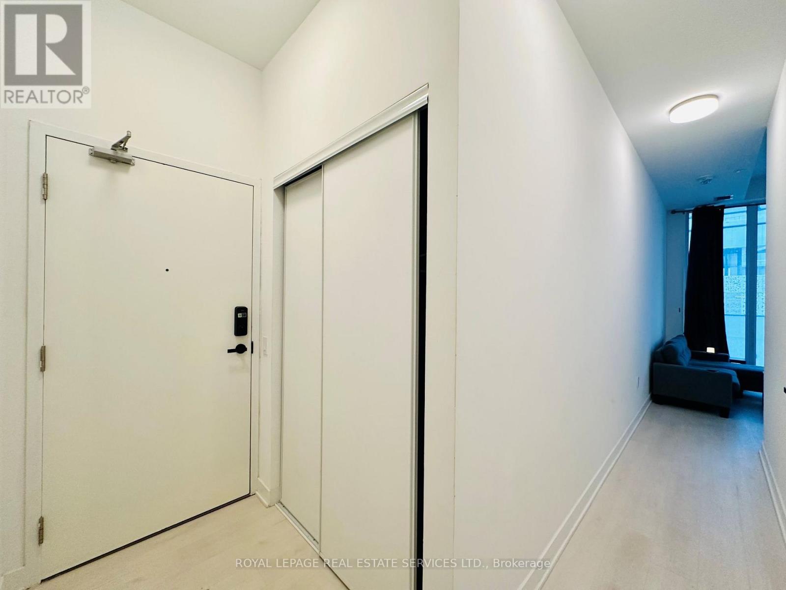 #323 3900 CONFEDERATION PARKWAY - 4