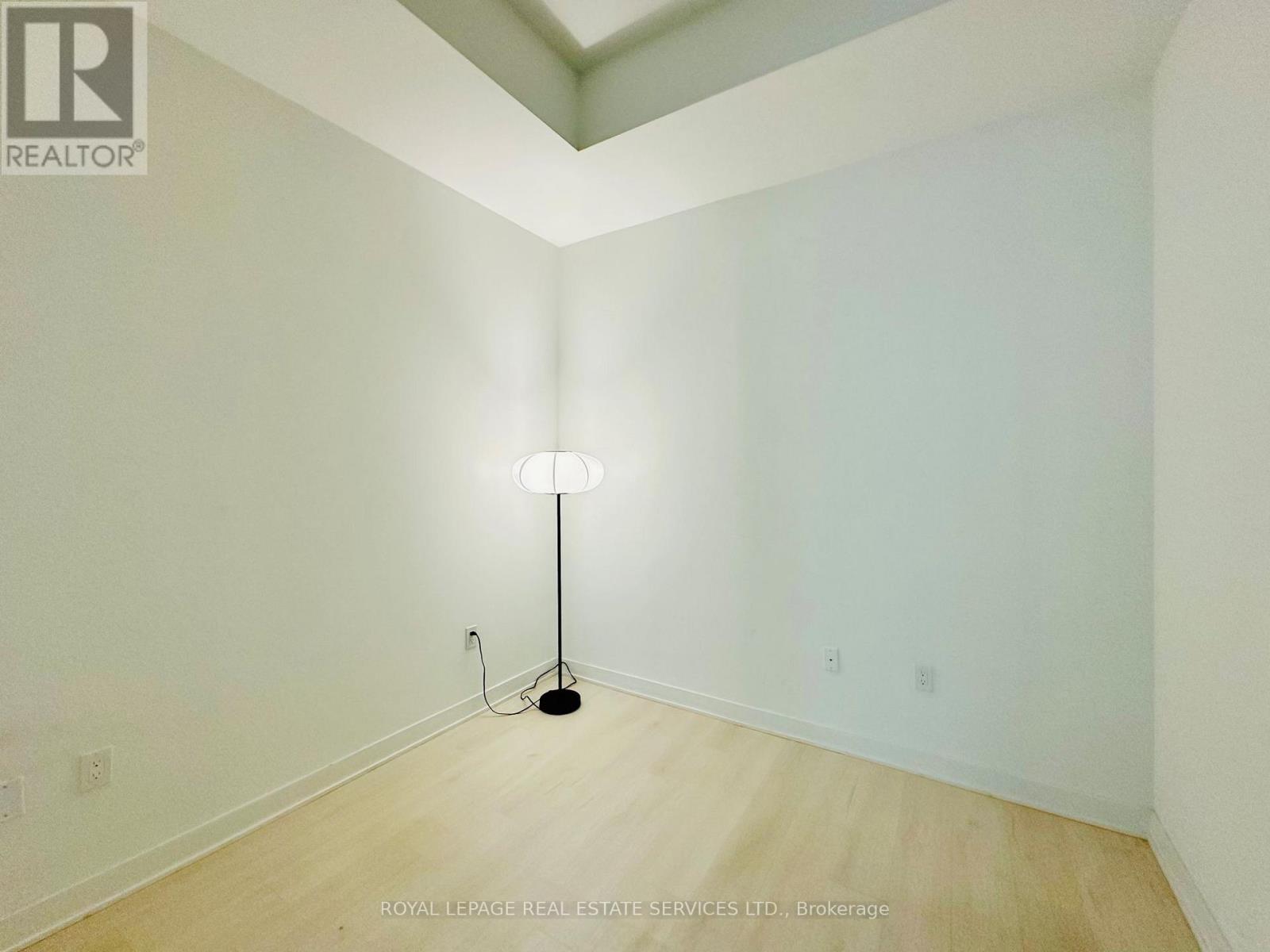 #323 3900 CONFEDERATION PARKWAY - 9