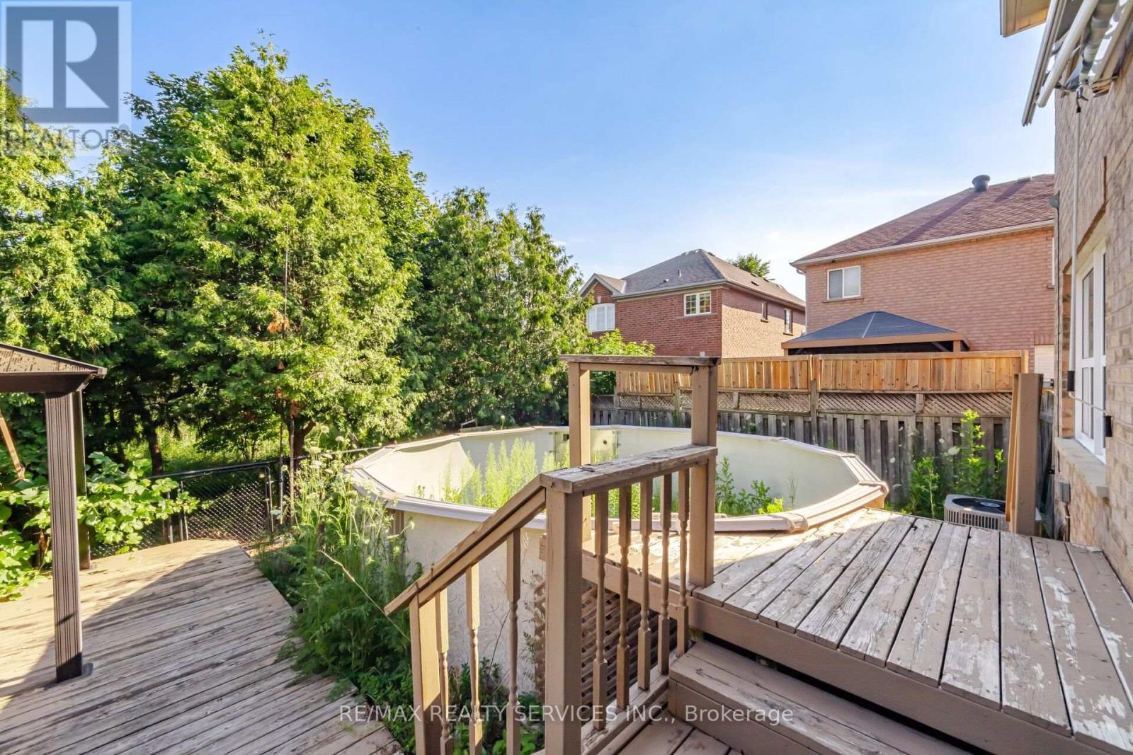4 SUNNYBROOK CRESCENT - 45
