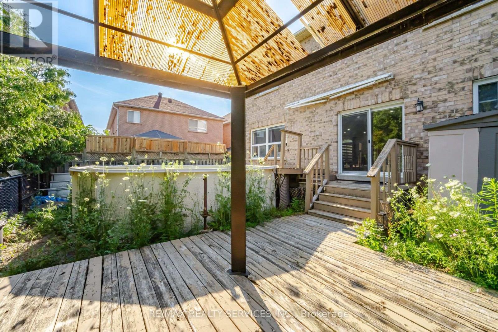 4 SUNNYBROOK CRESCENT - 48