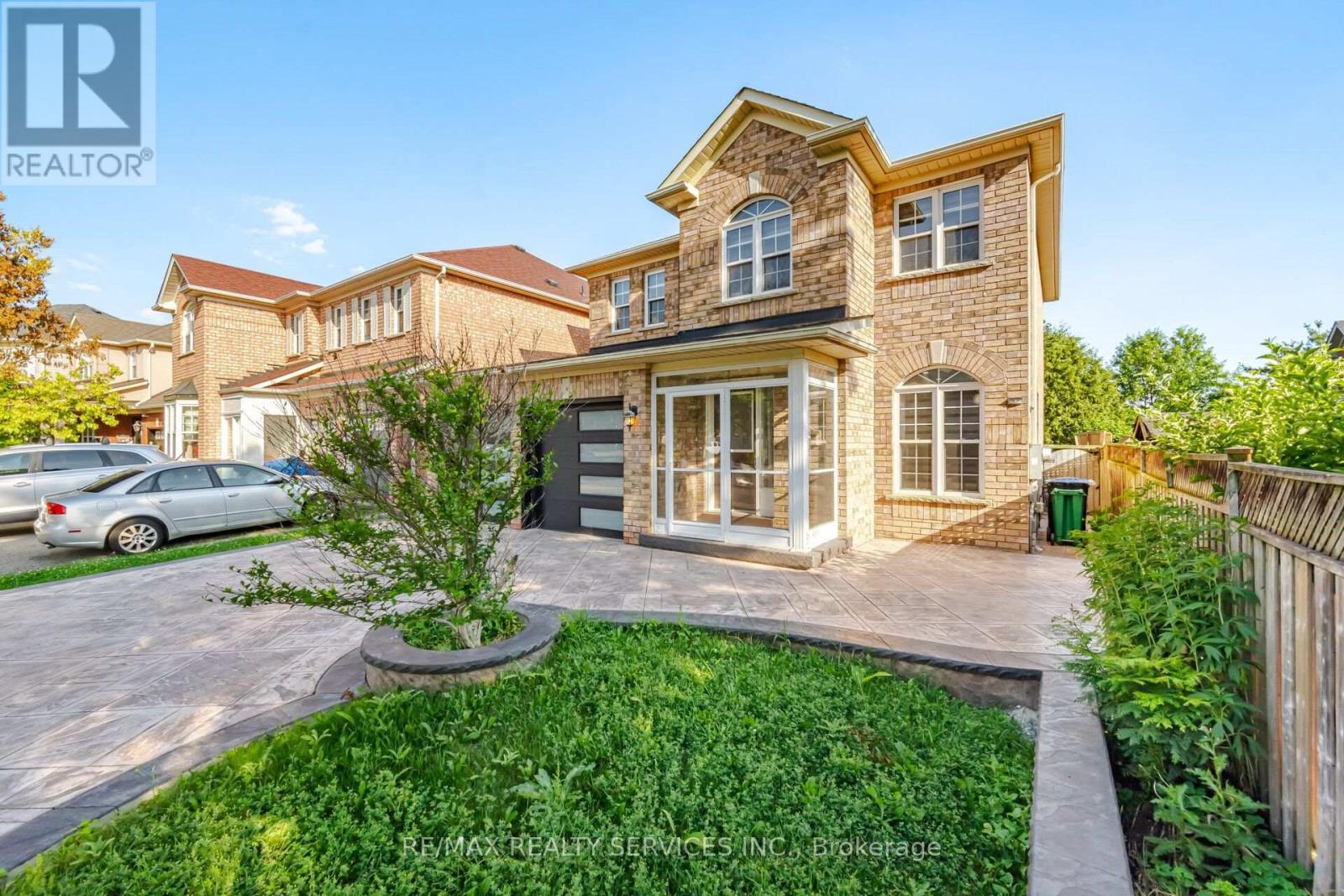 4 SUNNYBROOK CRESCENT - 7