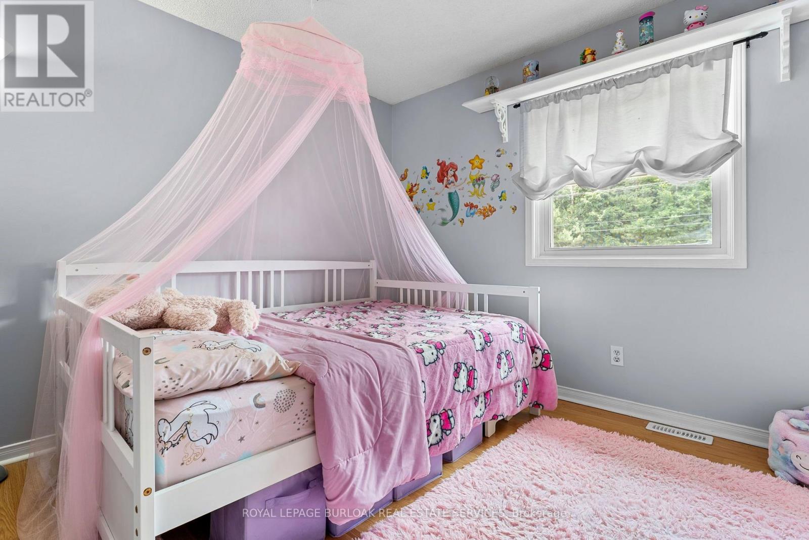 #12 465 BEECHWOOD PLACE - 23
