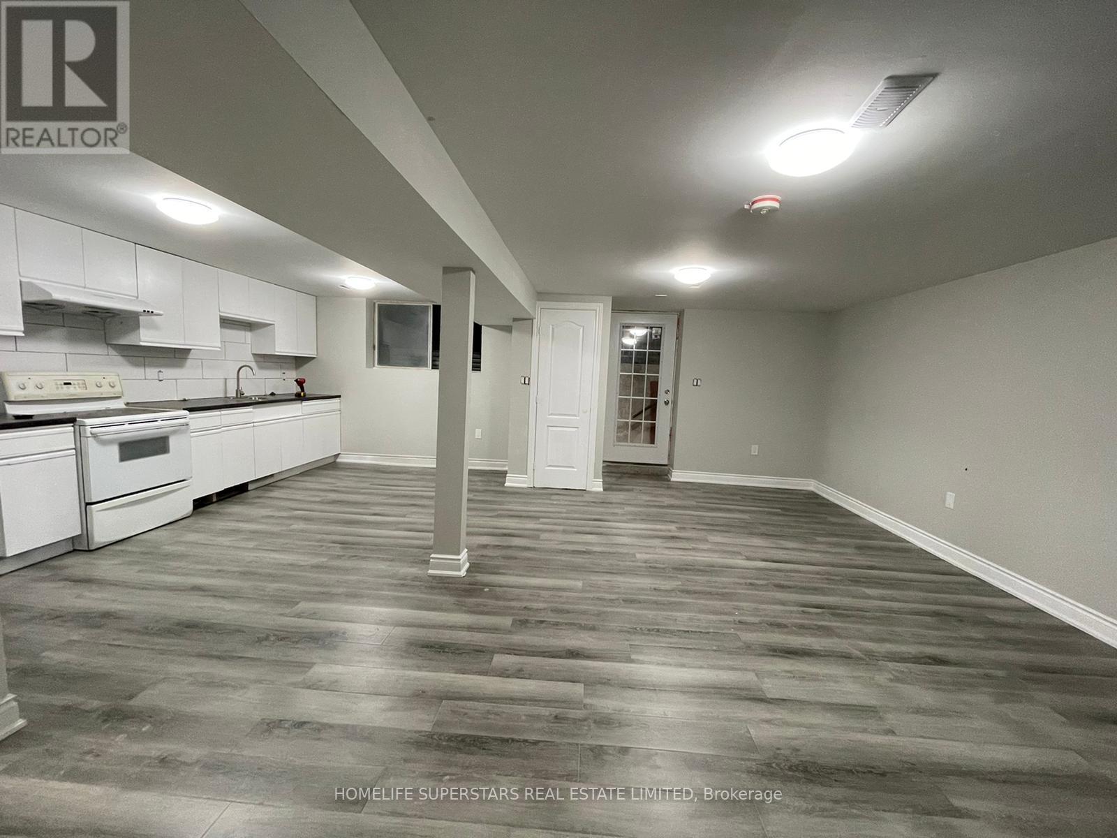 43 OLDFIELD DRIVE — photo 2