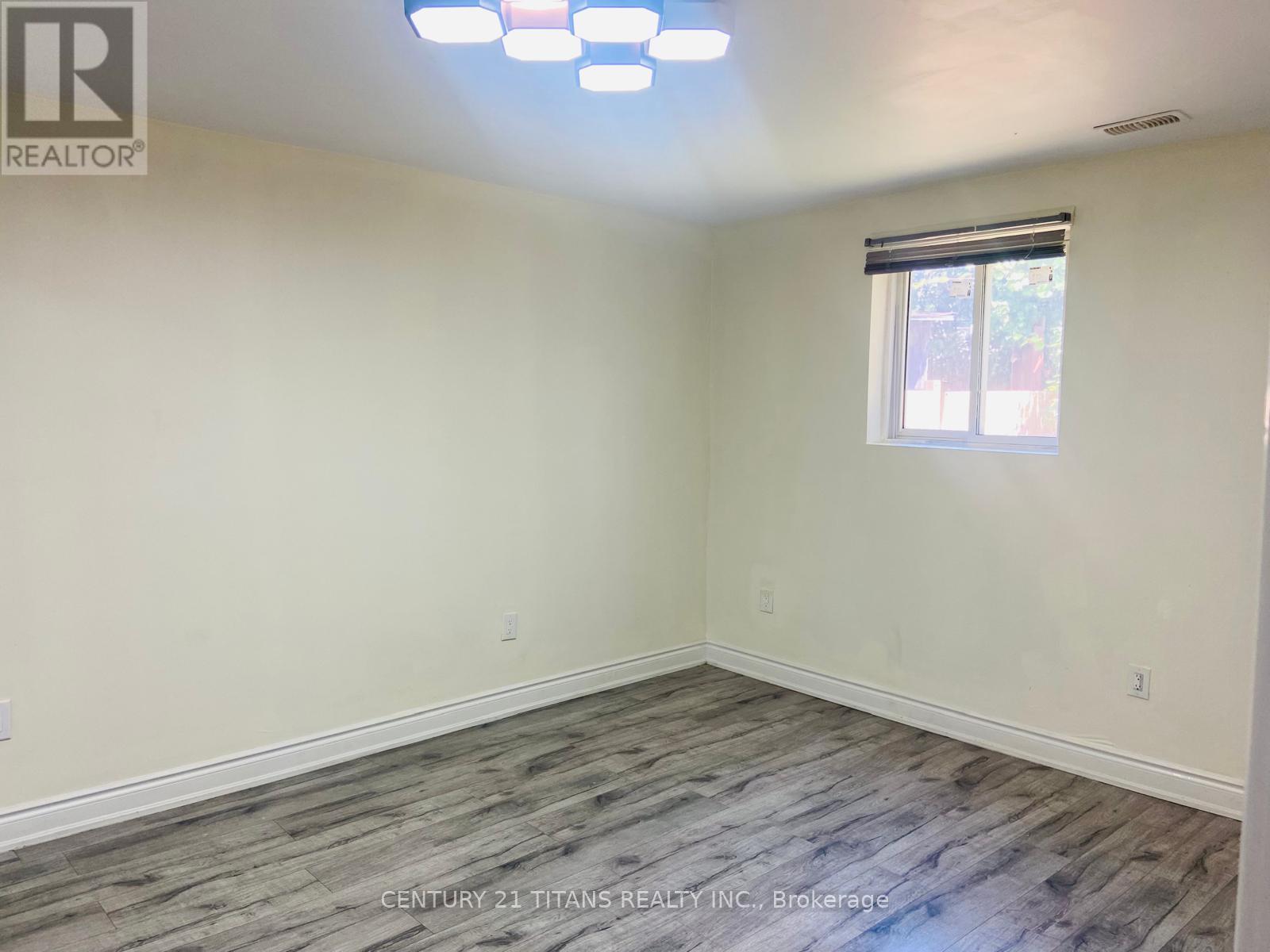 138-140 GRAND AVENUE E - 15