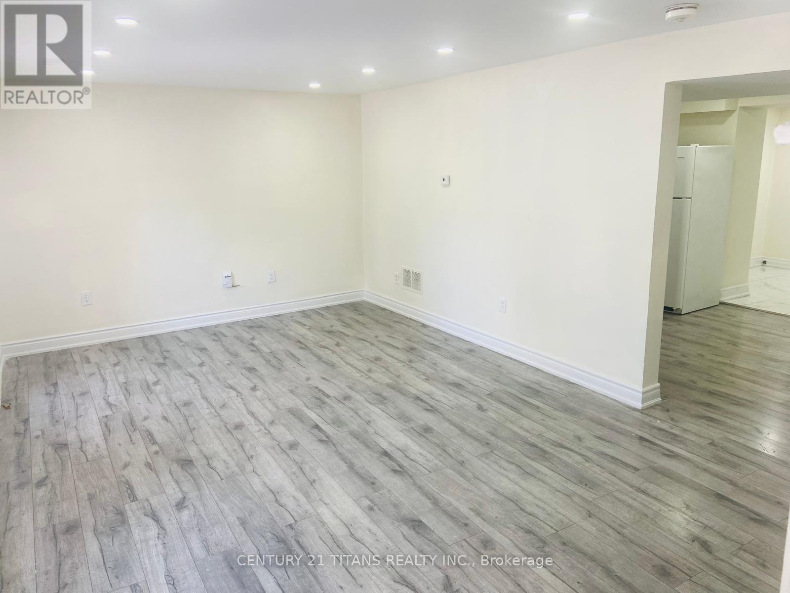 138-140 GRAND AVENUE E - 4