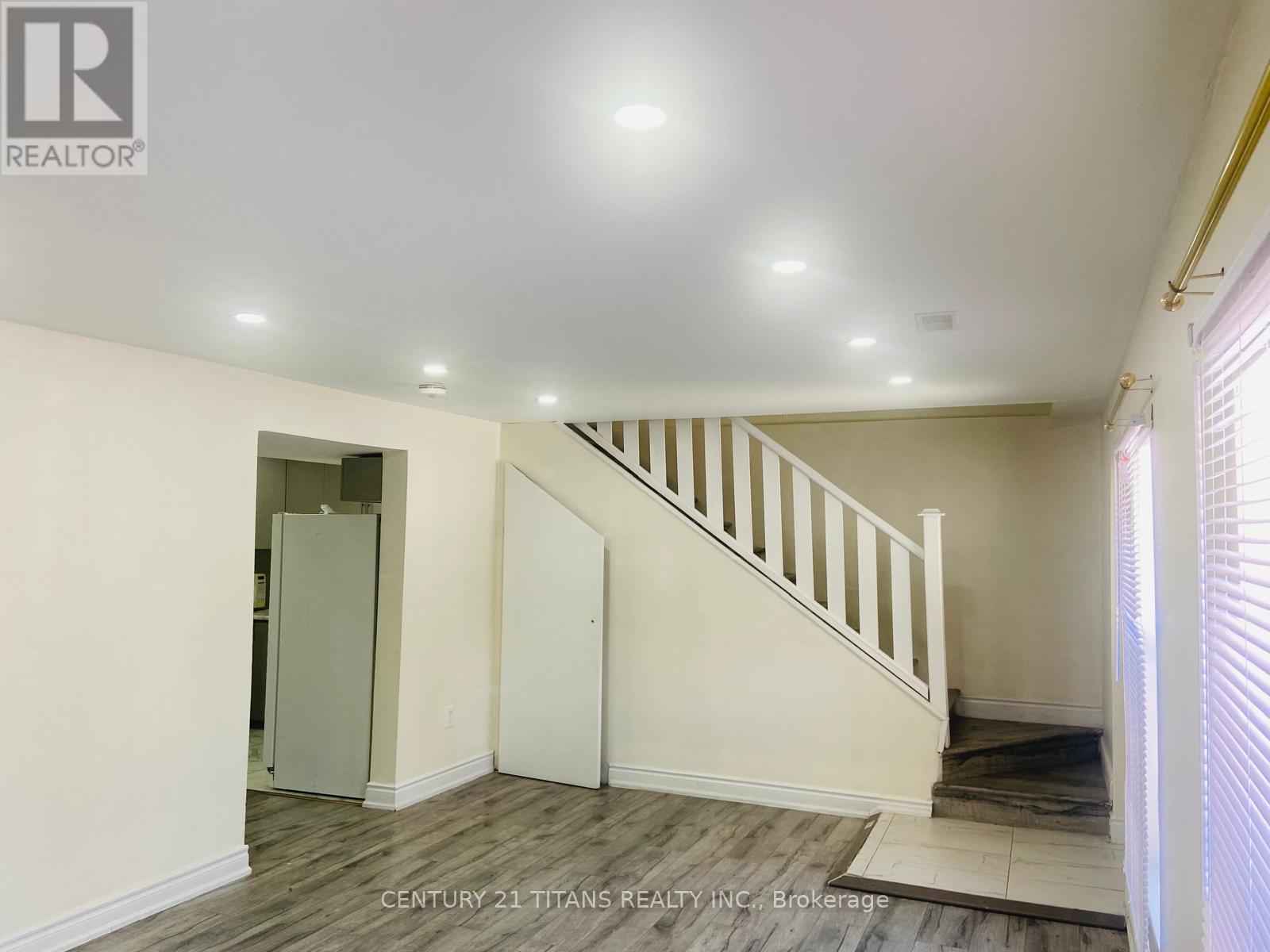 138-140 GRAND AVENUE E - 8