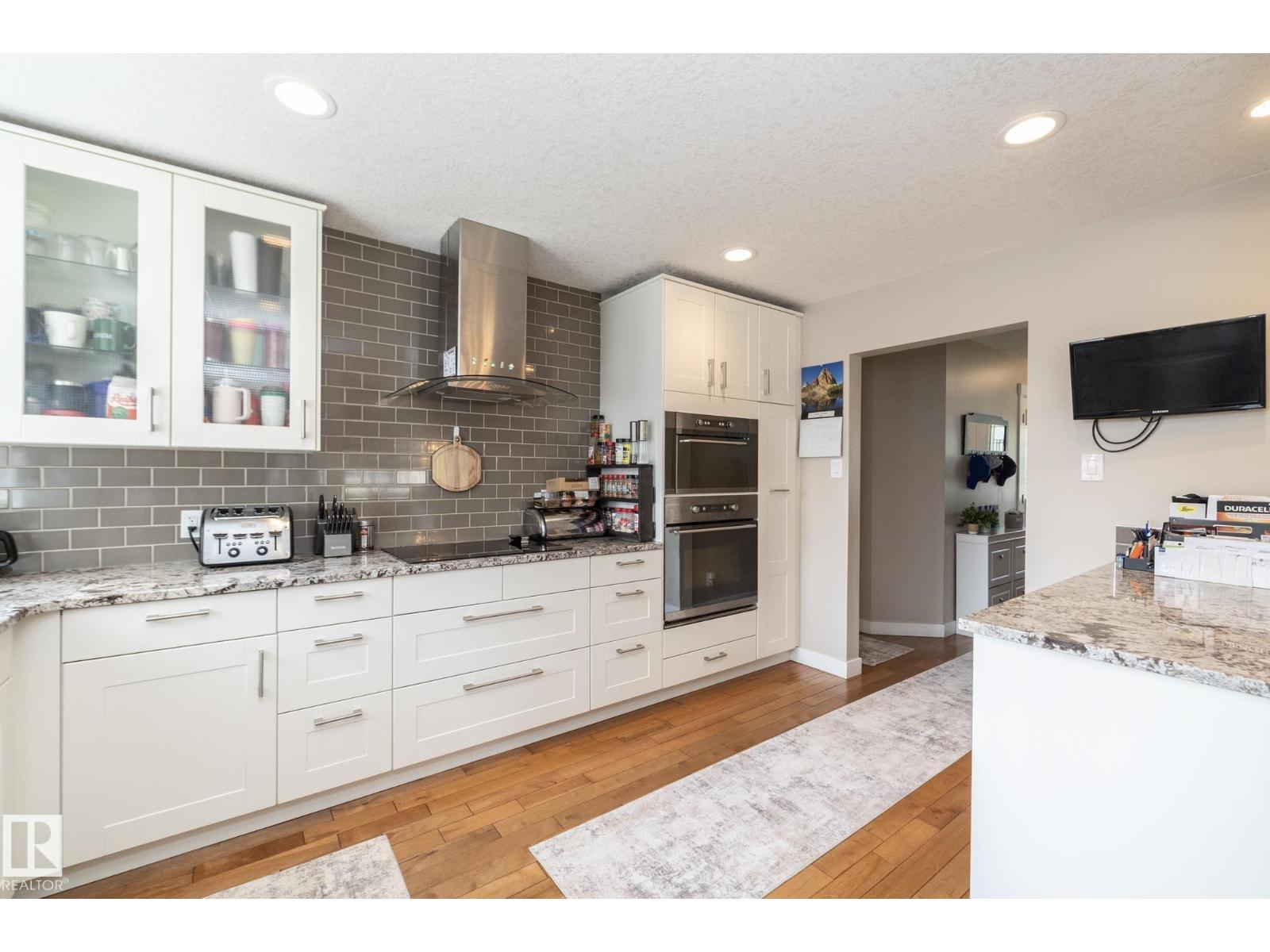 10623 75 ST NW - 19