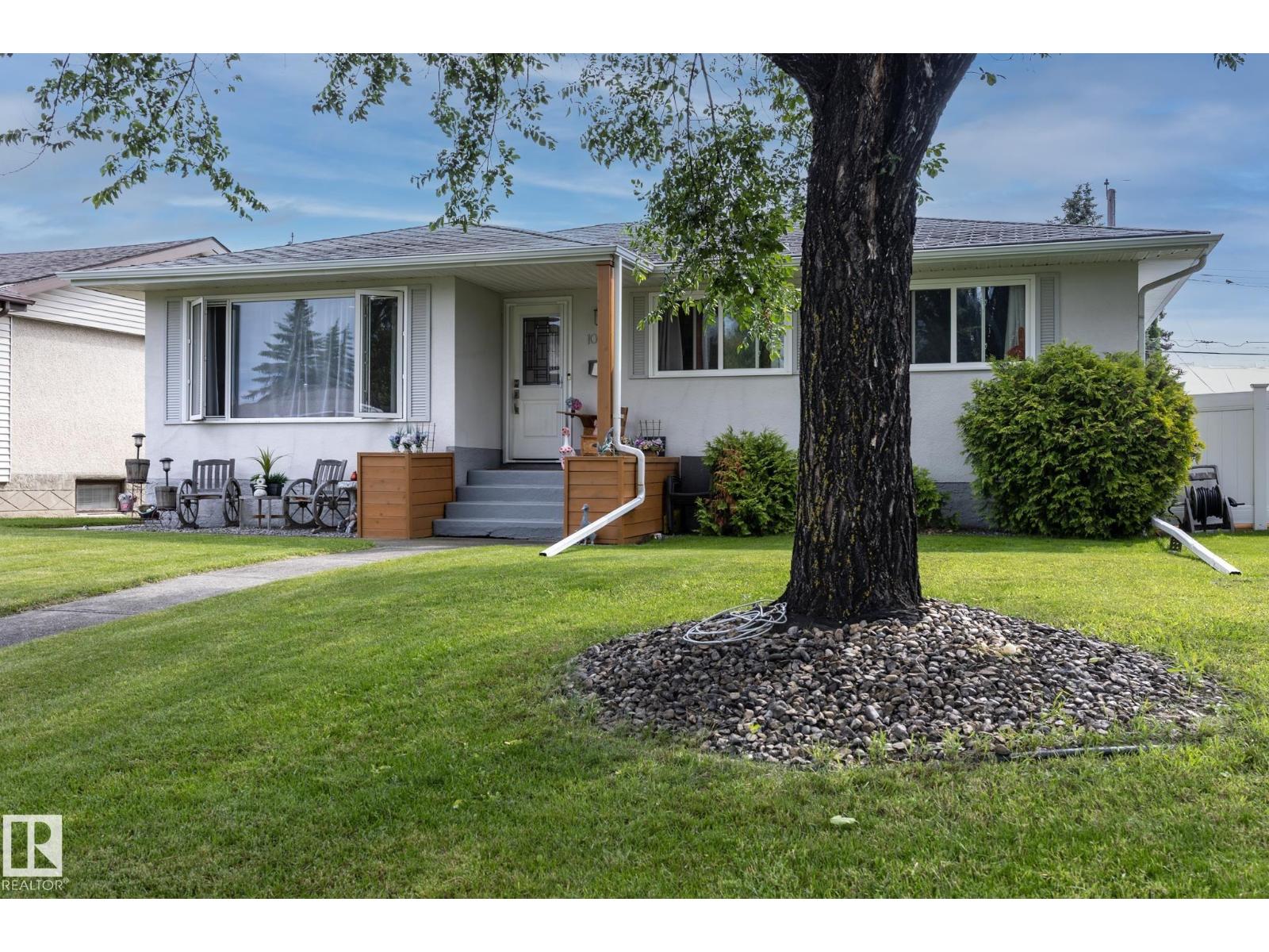 10623 75 ST NW - 2