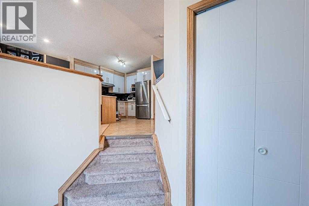 65 Martinvalley Road NE - 4