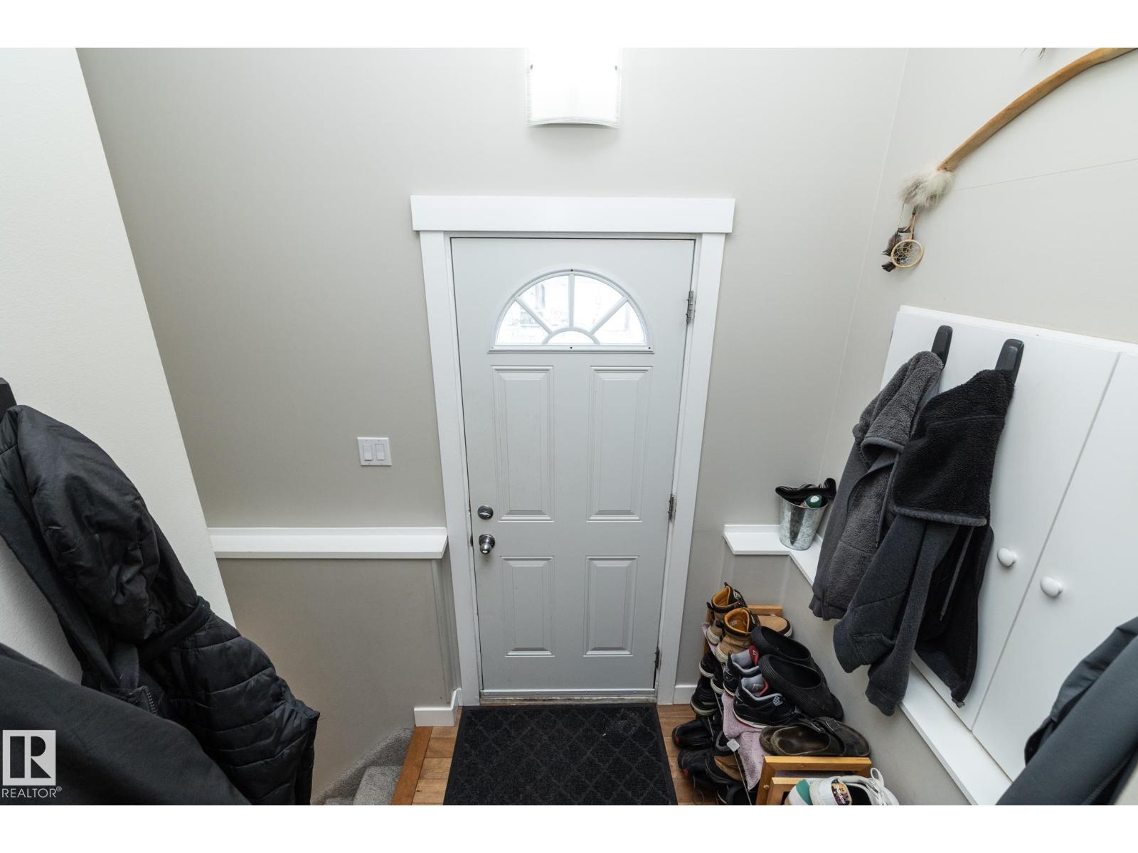 10623 75 ST NW - 36