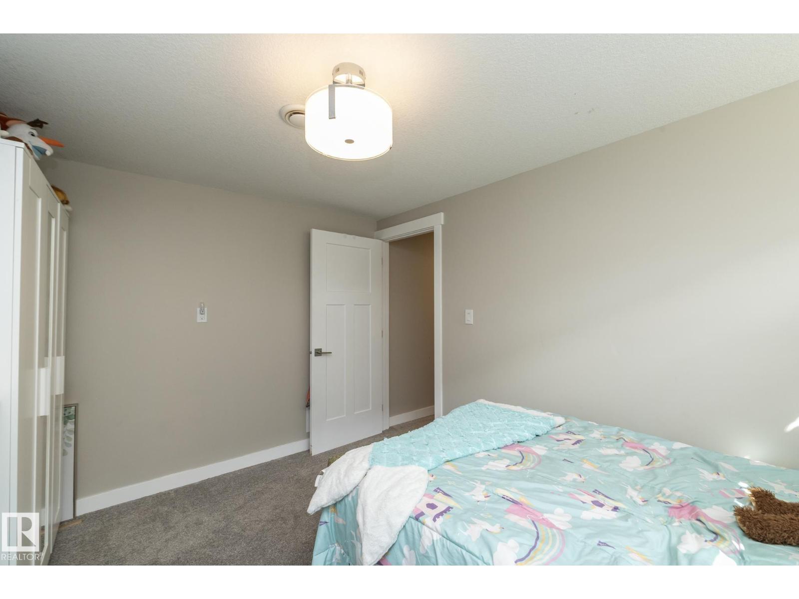 10623 75 ST NW - 47