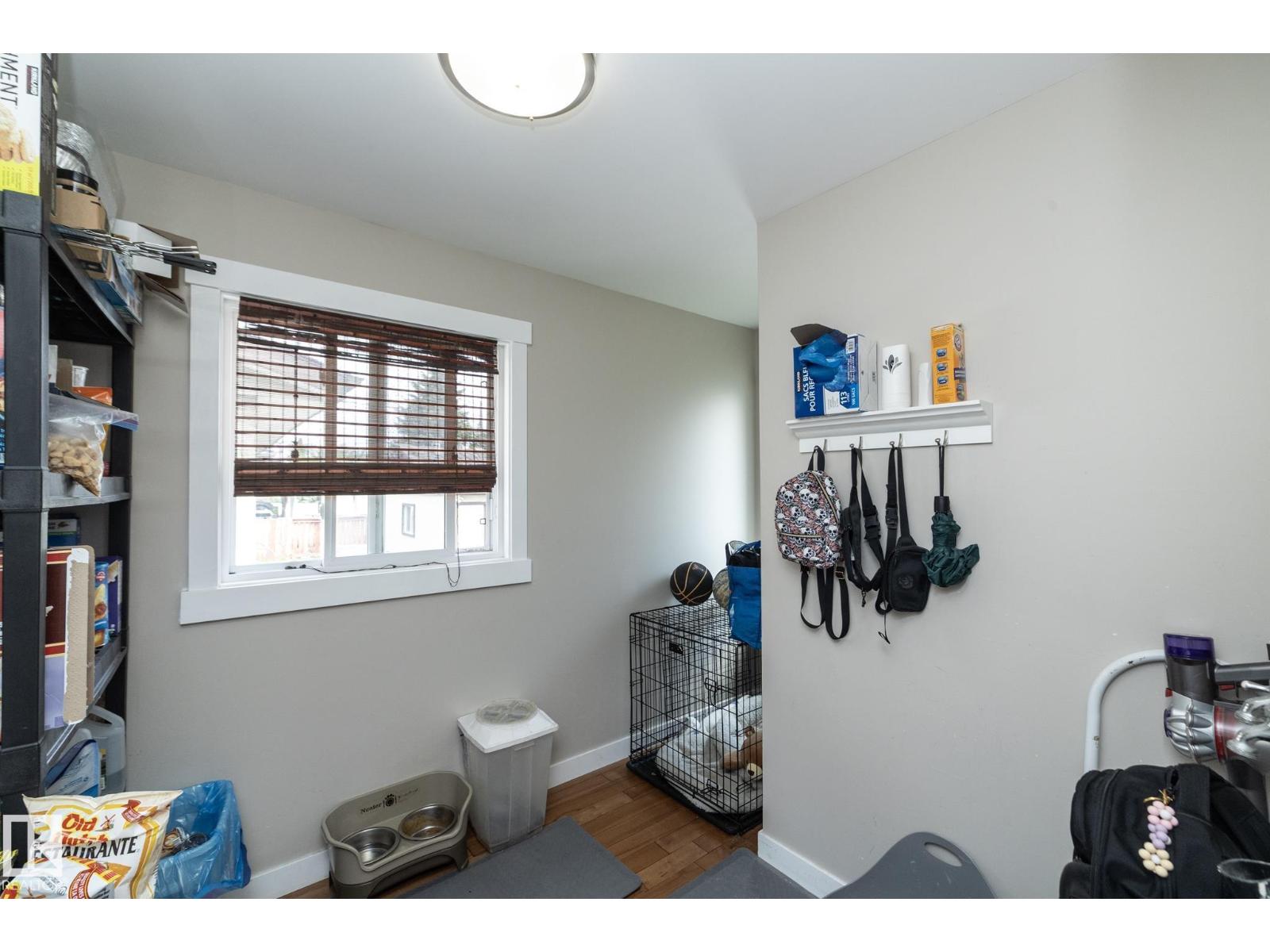 10623 75 ST NW - 35